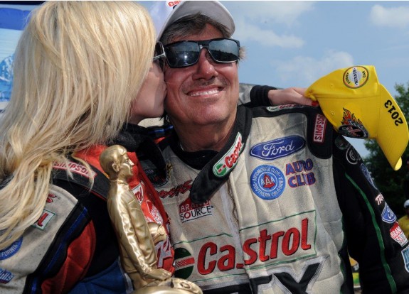 Courtney Force - Heads-up with Pops Gets Her 3rd Win | MyRideisMe.com